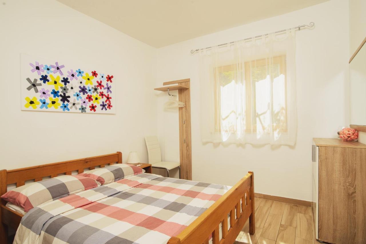 Villa Bua - Beautiful Seafront Apartments Τρογκίρ Εξωτερικό φωτογραφία