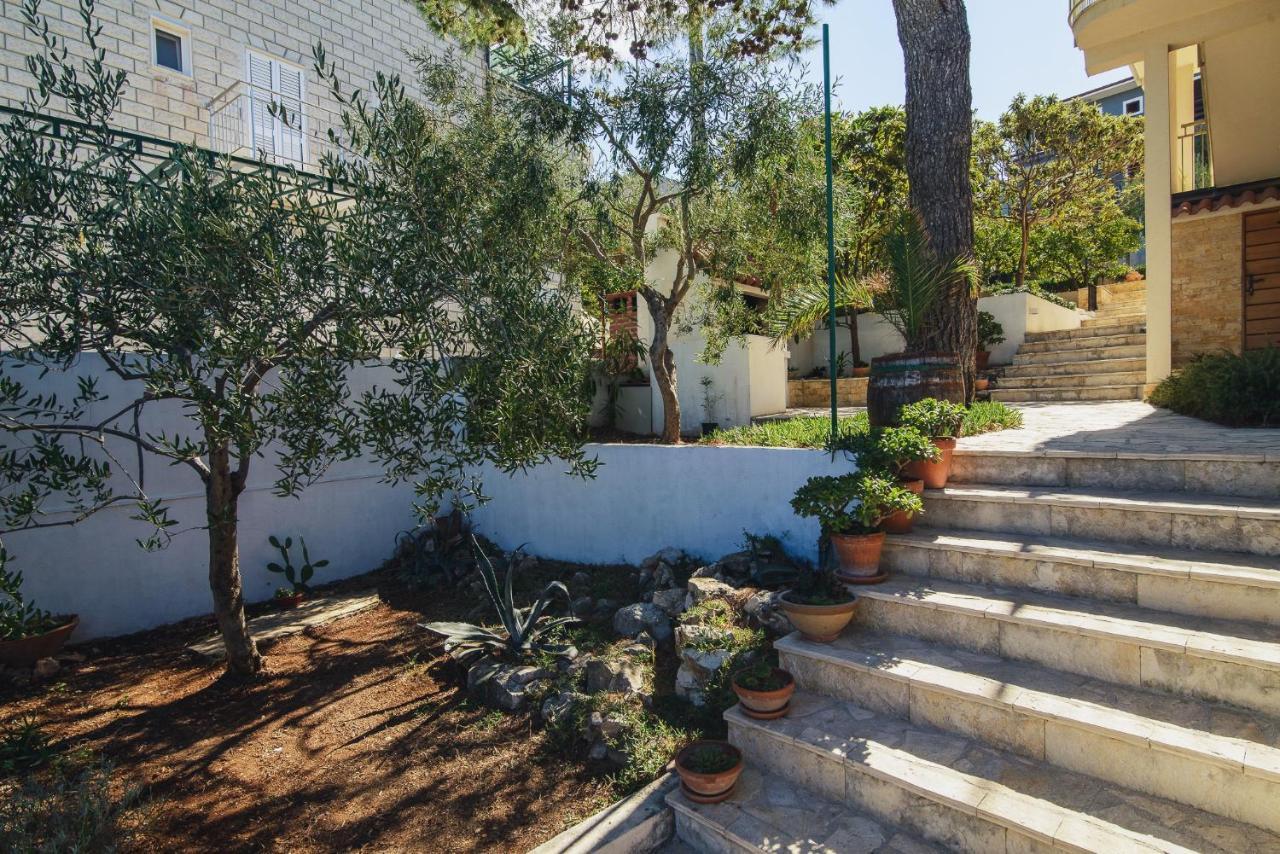 Villa Bua - Beautiful Seafront Apartments Τρογκίρ Εξωτερικό φωτογραφία