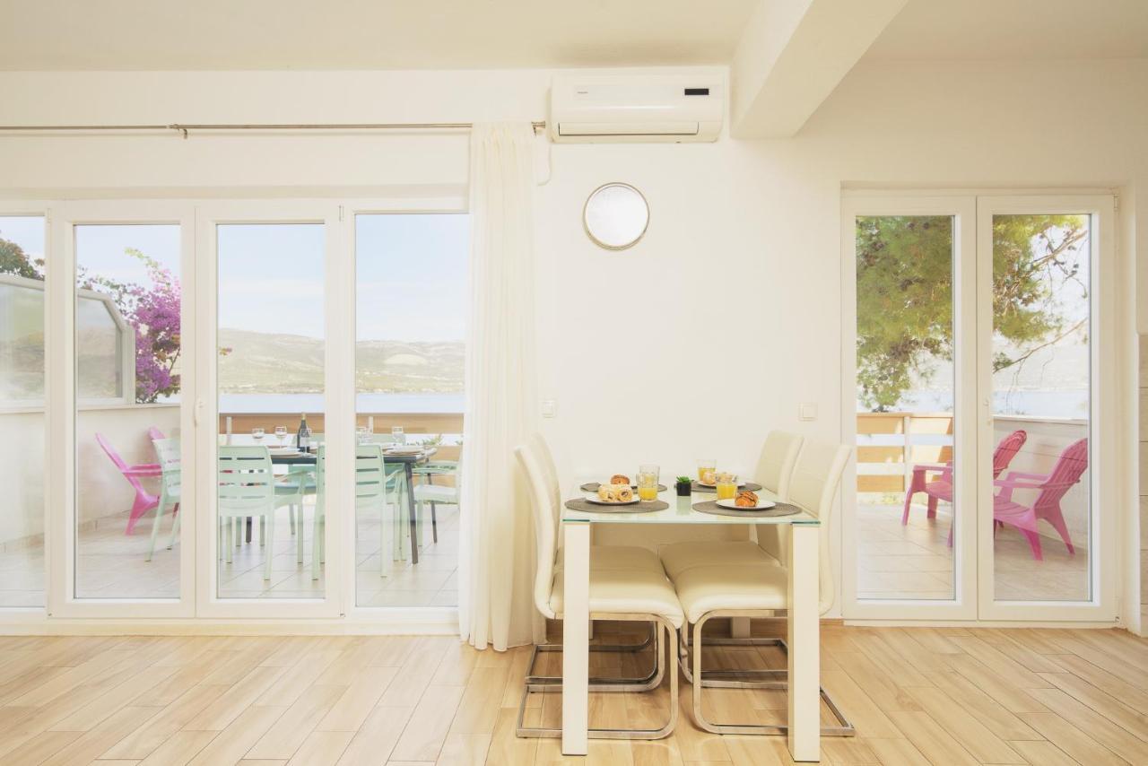 Villa Bua - Beautiful Seafront Apartments Τρογκίρ Εξωτερικό φωτογραφία