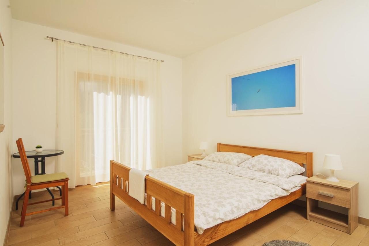 Villa Bua - Beautiful Seafront Apartments Τρογκίρ Εξωτερικό φωτογραφία